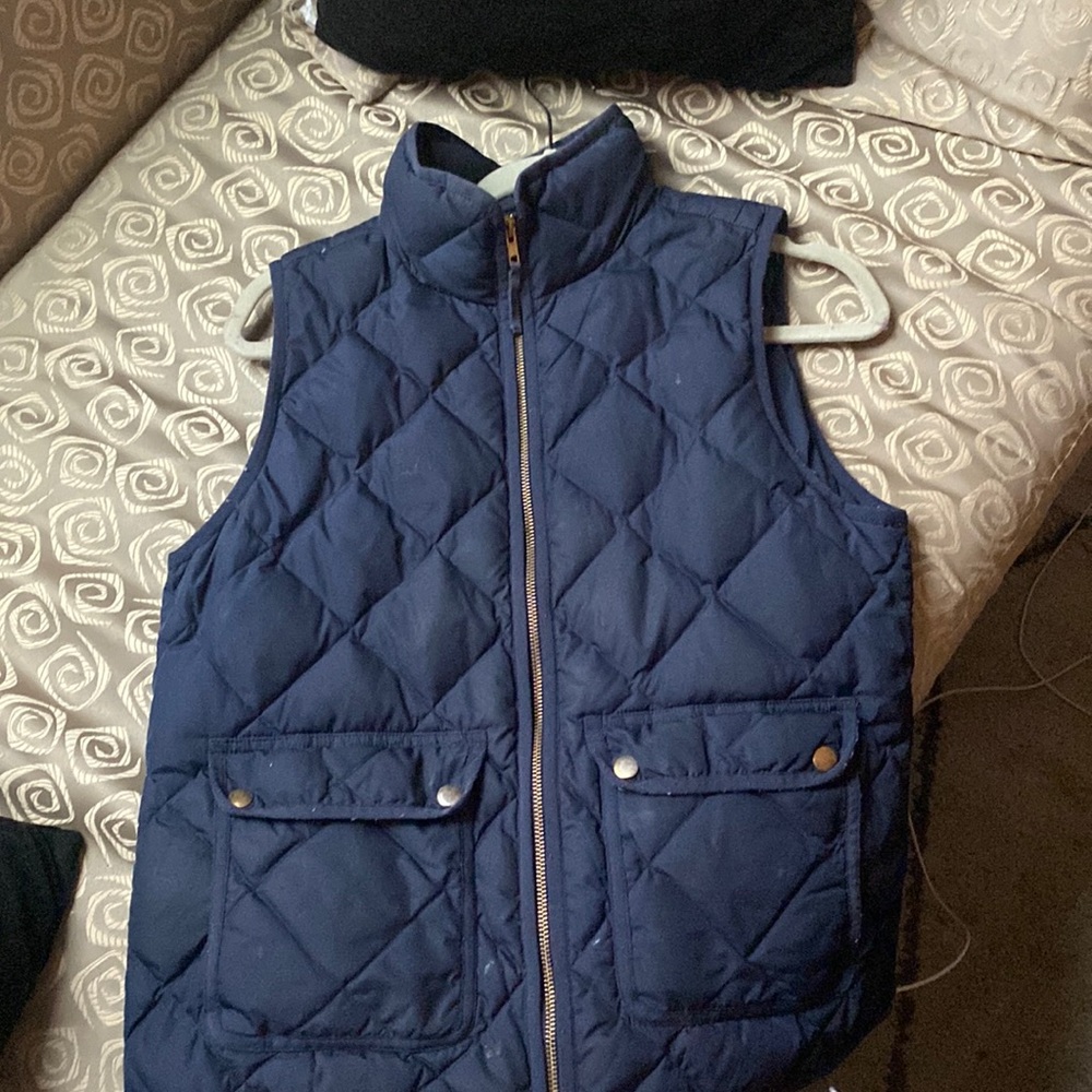 J crew navy blue double pocket quilted puffer vest gold hardware size small